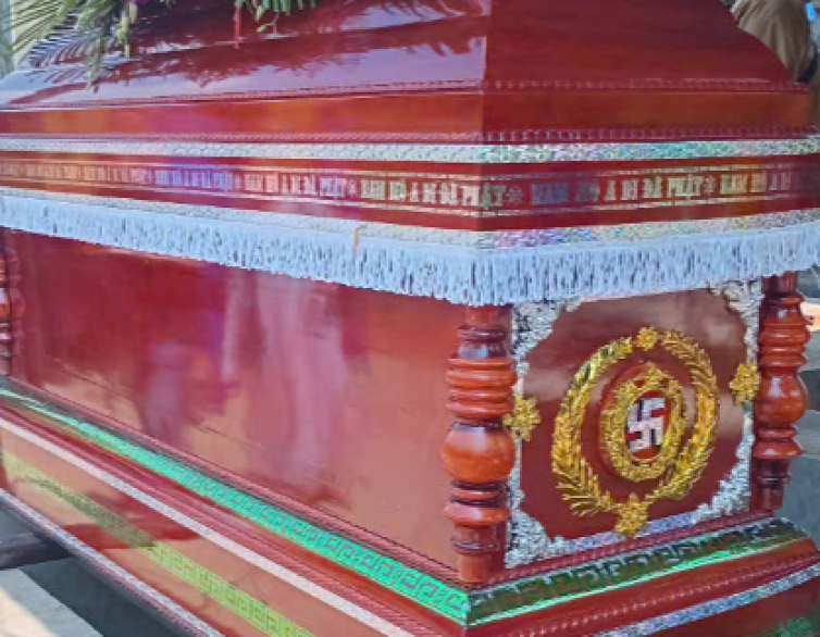 Áo Quan Gỗ Keo