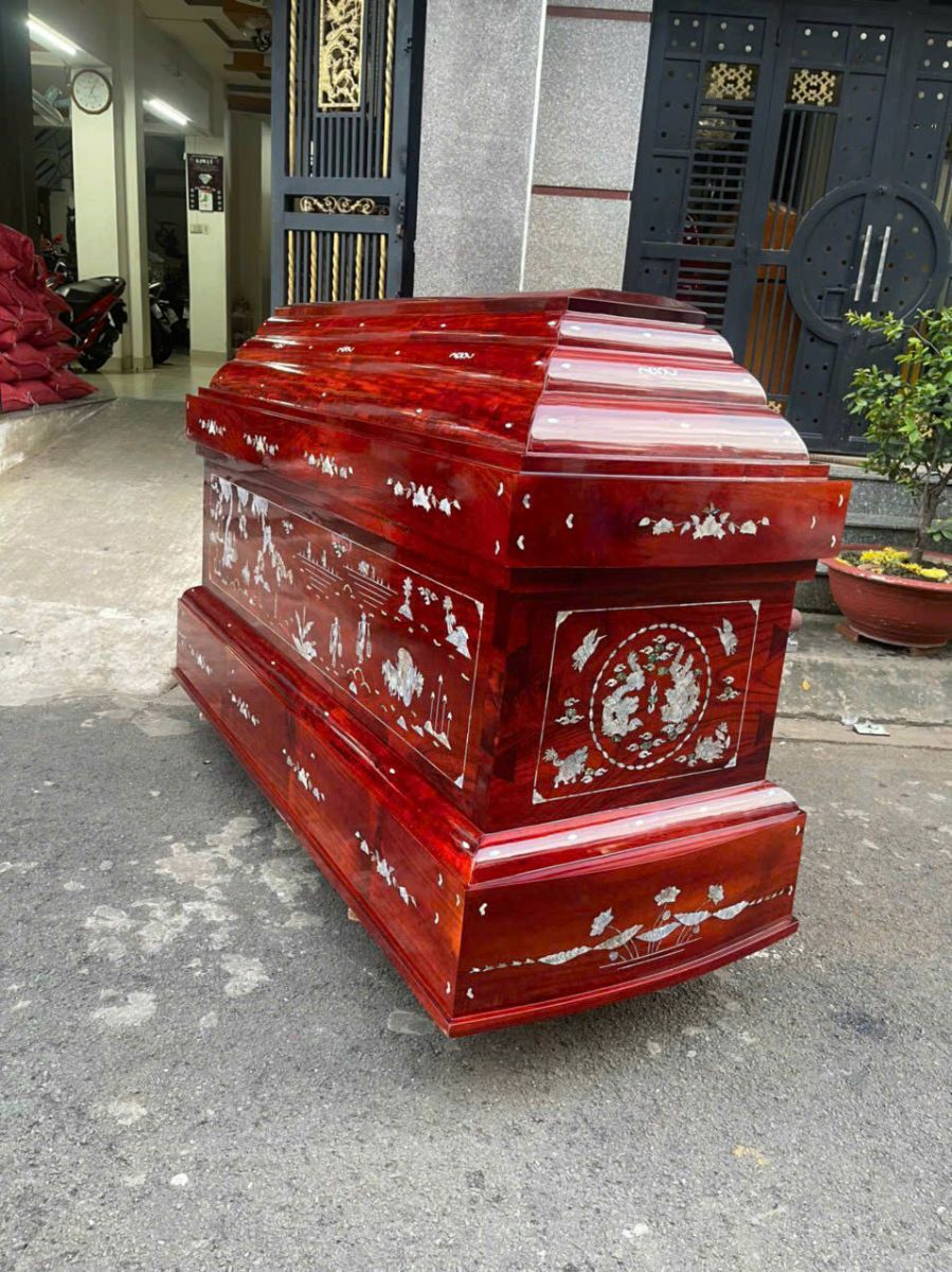 Áo quan Tâm Be 